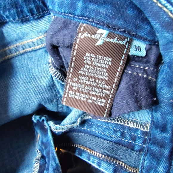 7 for All Mankind Kimmie low rise bootcut Jean in medium indigo wash - Picture 5 of 6